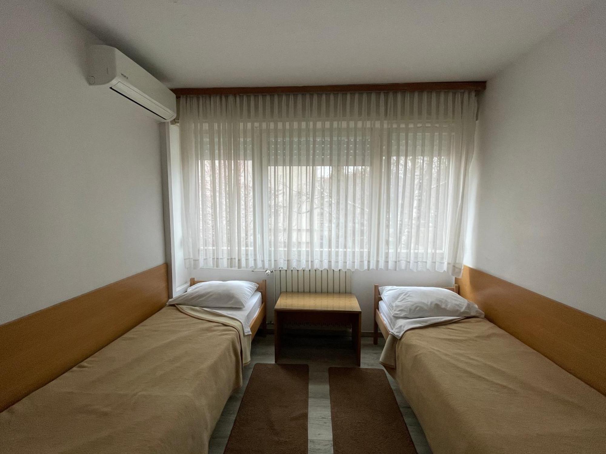 Hostel Arena ザグレブ エクステリア 写真